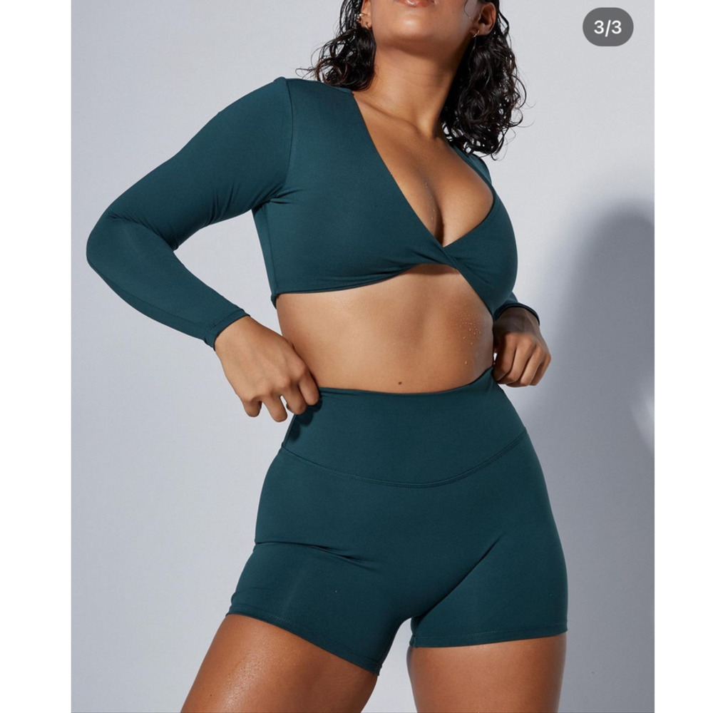 Crop Shop Boutique Hunter Green Long Sleeve Small